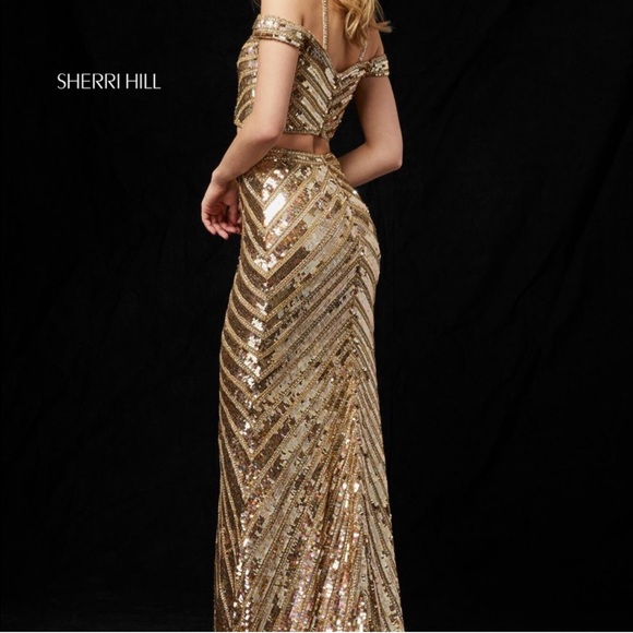 SHERRI HILL GOLD SEQUIN DRESS - Picture 2 of 9
